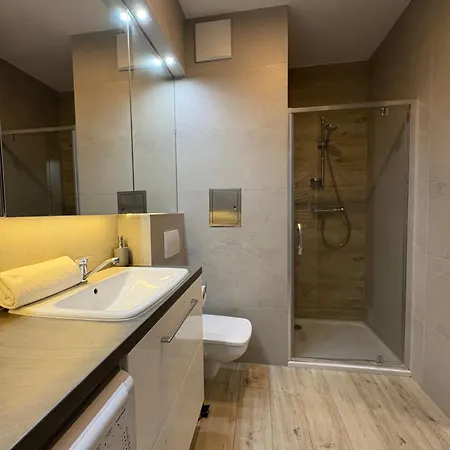The Grand Martini - Family & Work Space - 2 Bedrooms, 2 Bathrooms, 2 Parking Places - Twoja Przestrzen Dla Rodzin I Biznesu - Everything Need For Work And Family Comfort