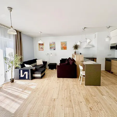 The Grand Martini - Family & Work Space - 2 Bedrooms, 2 Bathrooms, 2 Parking Places - Twoja Przestrzen Dla Rodzin I Biznesu - Everything Need For Work And Family Comfort * Wroclaw