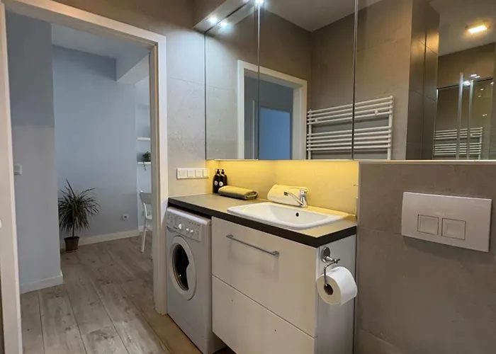 The Grand Martini - 2 Bedrooms, 2 Bathrooms, 2 Parking Places - Wroapart Breslau